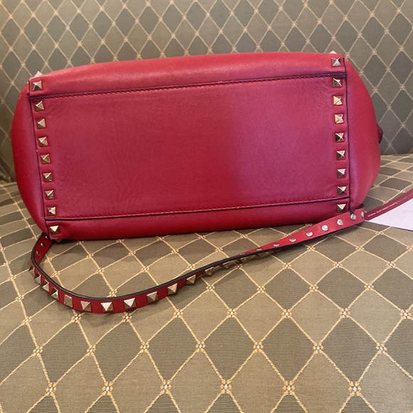 Authentic Valentino Garavani Rockstud bag - Picture 7 of 11